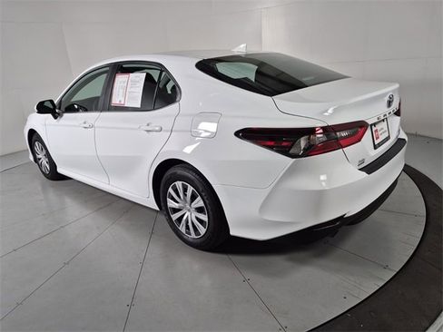 Certified 2024 Toyota Camry LE image 3