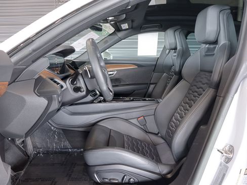 Used 2023 Audi e-tron GT Premium Plus AWD/4WD image 7