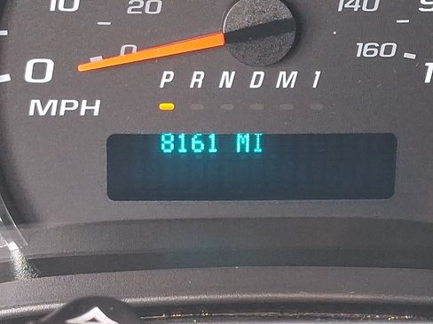 Certified 2024 Chevrolet Express 2500 w/ Driver Convenience Package RWD image 18