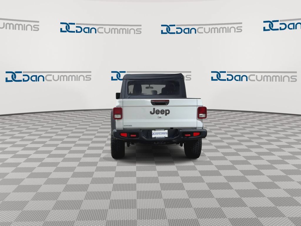 Used 2021 Jeep Gladiator Rubicon AWD/4WD image 7