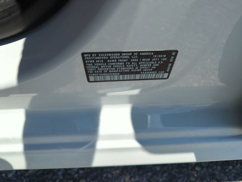 Used 2017 Volkswagen Passat 1.8T SE FWD image 40