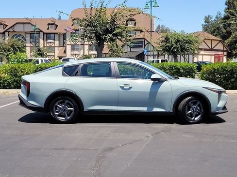 New 2026 Kia K4 FWD image 3
