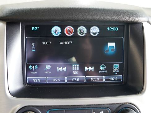 Used 2017 GMC Yukon XL SLT AWD/4WD image 19