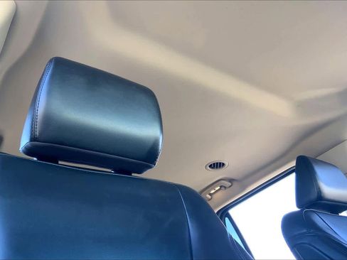 Used 2022 Ford Expedition XLT image 13