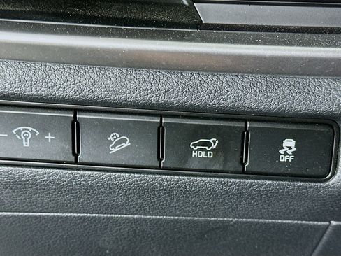 Used 2025 Kia Telluride S image 17