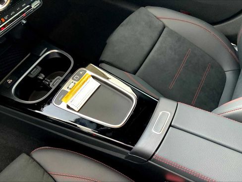 New 2025 Mercedes-Benz CLA 250 image 11