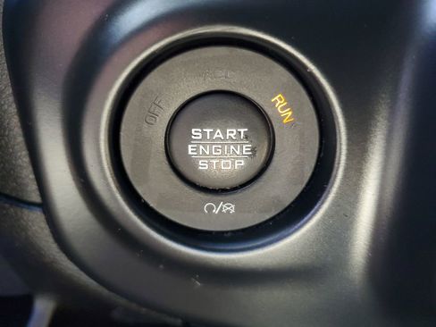 Used 2019 Jeep Wrangler Unlimited Rubicon AWD/4WD image 24