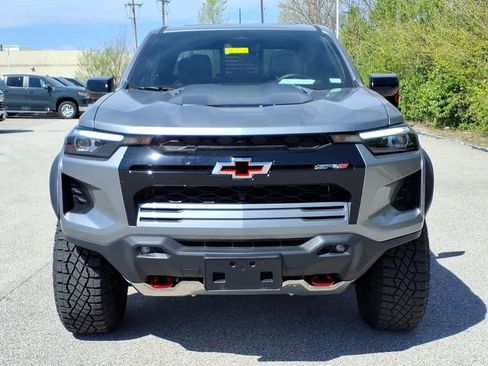 Used 2025 Chevrolet Colorado ZR2 w/ Technology Package AWD/4WD image 33