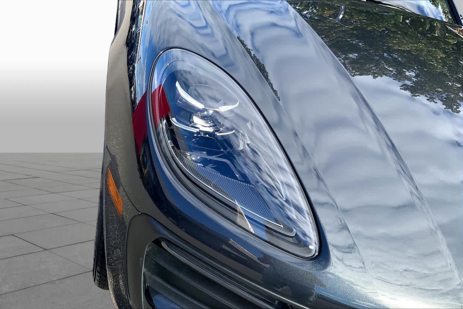 Used 2026 Porsche Macan AWD/4WD image 50