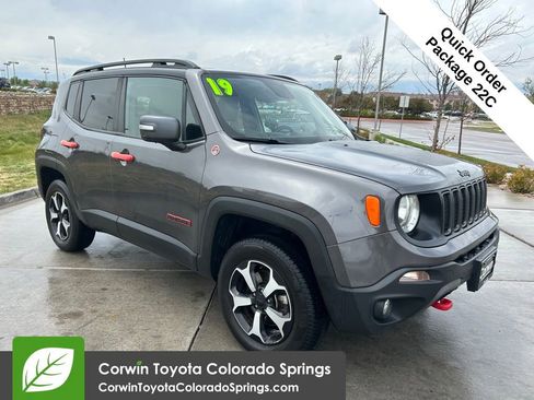 Used 2019 Jeep Renegade Trailhawk AWD/4WD image 1