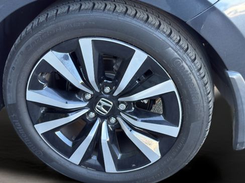 Used 2022 Honda Civic EX-L image 36