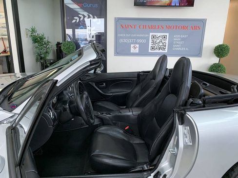 Used 2004 MAZDA MX-5 Miata LS RWD image 18