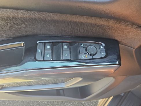 Used 2025 Nissan Pathfinder SL w/ SL Premium Package AWD/4WD image 27
