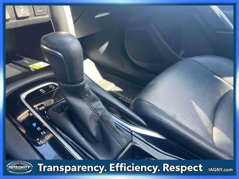 Used 2023 Toyota Corolla Cross XLE w/ Convenience Package image 31