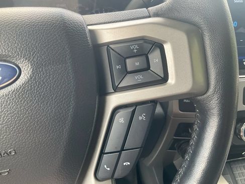 Used 2022 Ford F250 Lariat w/ Lariat Ultimate Package AWD/4WD image 23