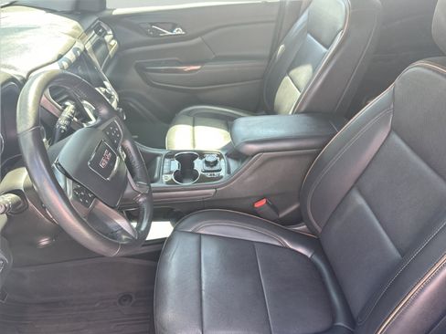 Used 2022 GMC Acadia AT4 w/ Technology Package image 17