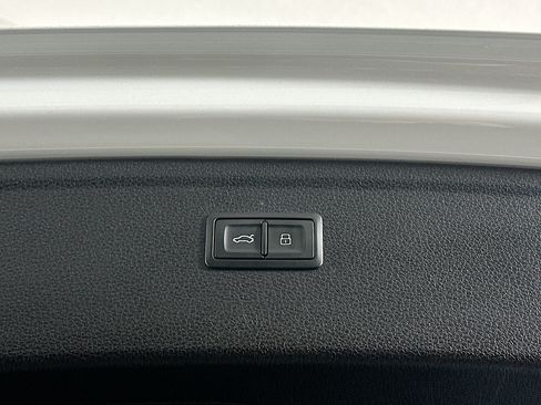 Used 2023 Audi Q5 2.0T Premium Plus w/ Premium Plus Package AWD/4WD image 31