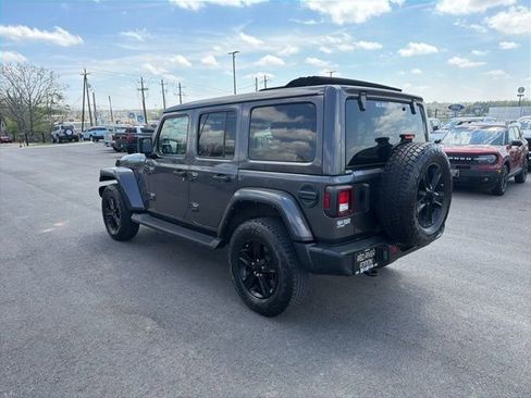 Used 2021 Jeep Wrangler Unlimited Sahara AWD/4WD image 2