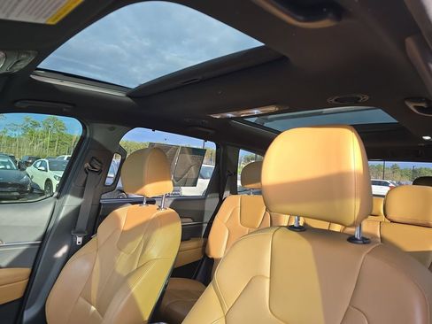 Used 2022 Kia Telluride SX w/ Towing Package image 35