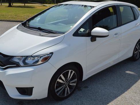 Used 2016 Honda Fit EX image 4