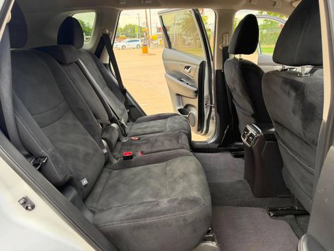 Used 2016 Nissan Rogue SV w/ SV Premium Package FWD image 25
