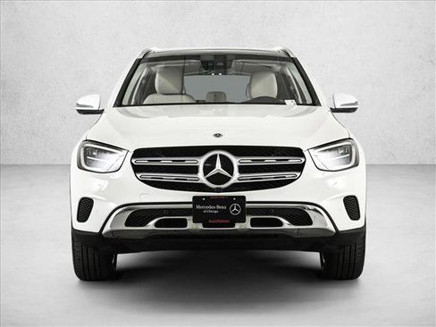 Used 2022 Mercedes-Benz GLC 300 4MATIC image 2