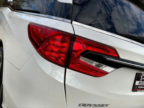 Used 2023 Honda Odyssey Elite image 31