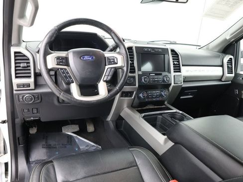 Used 2019 Ford F250 Lariat w/ Lariat Ultimate Package image 10