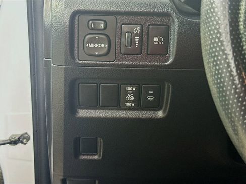 Certified 2024 Toyota 4Runner TRD Off-Road Premium AWD/4WD image 11