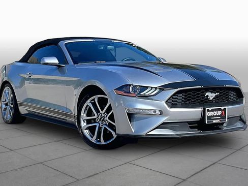 Used 2020 Ford Mustang Premium w/ Equipment Group 201A RWD image 3