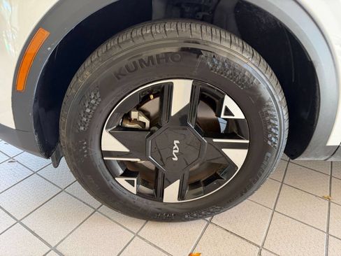 Used 2026 Kia Sportage LX AWD/4WD image 25