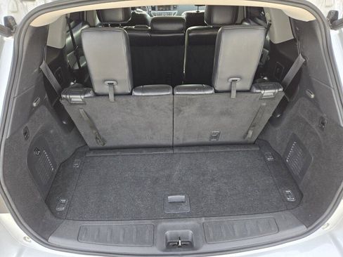 Used 2020 Nissan Pathfinder SL image 14