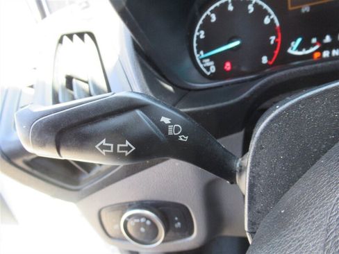 Used 2020 Ford Transit Connect XL image 30