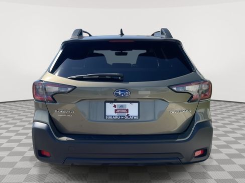Used 2024 Subaru Outback Premium image 6