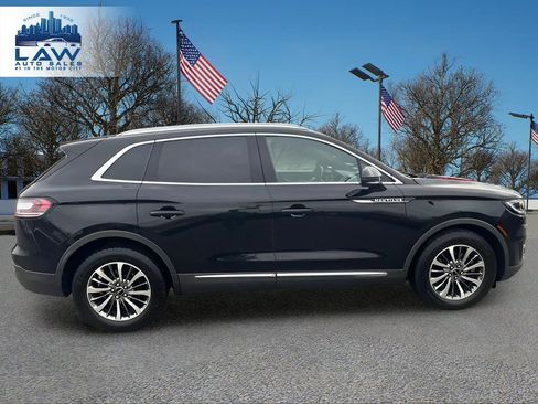 Used 2019 Lincoln Nautilus Select image 4
