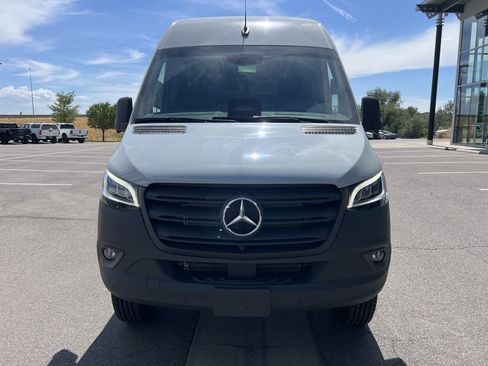 New 2026 Mercedes-Benz Sprinter 2500 image 7
