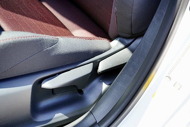 Used 2025 Toyota Corolla SE FWD image 22