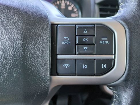 Used 2024 Ford Expedition XLT image 26