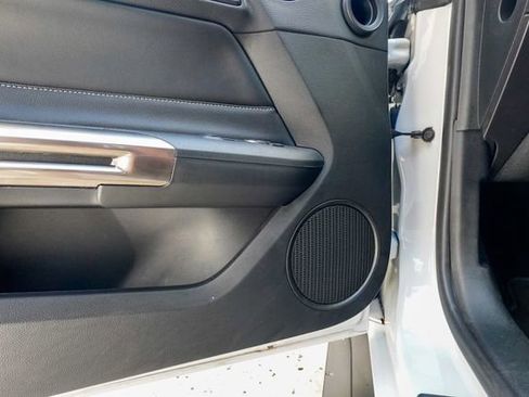 Used 2020 Ford Mustang Shelby GT500 w/ Technology Package image 54