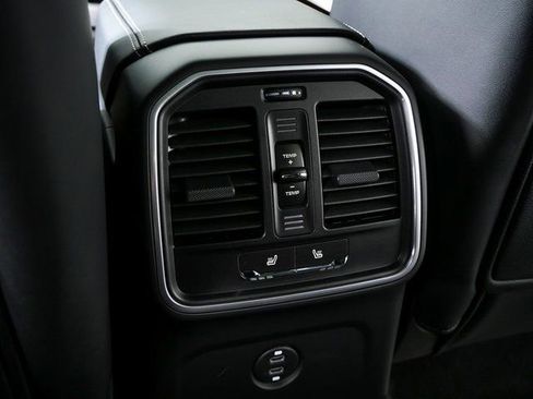 New 2026 Porsche Macan S image 21