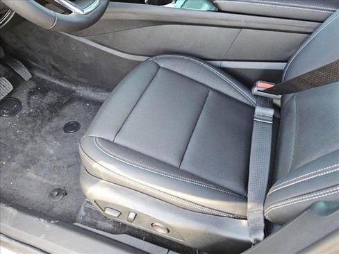 New 2025 Chevrolet Blazer EV LT image 4