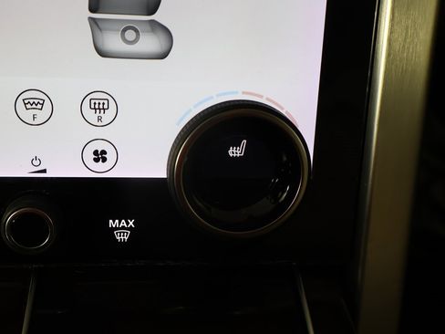 Used 2020 Land Rover Range Rover HSE image 56