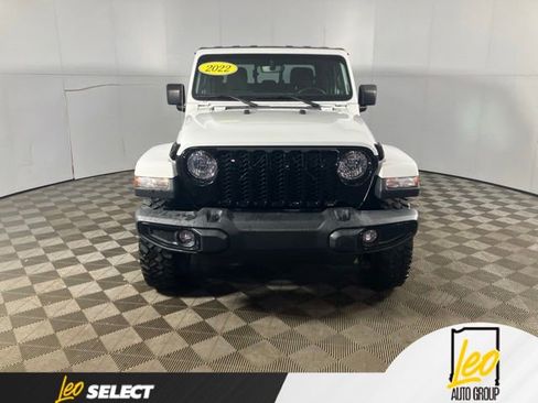 Used 2022 Jeep Gladiator Sport AWD/4WD image 6