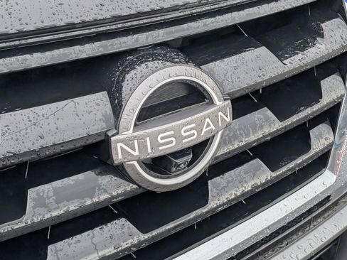 Used 2022 Nissan Armada Platinum w/ Captain's Chairs Package image 5