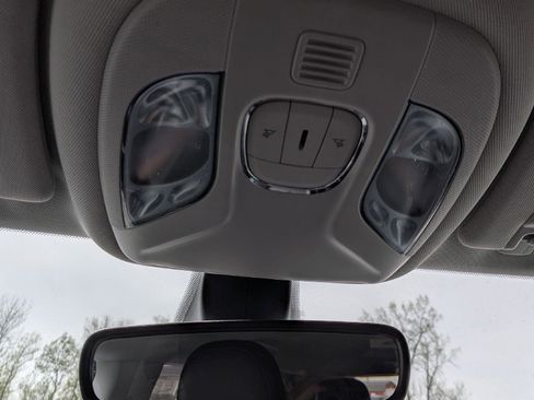 Used 2020 Jeep Compass Latitude AWD/4WD image 18