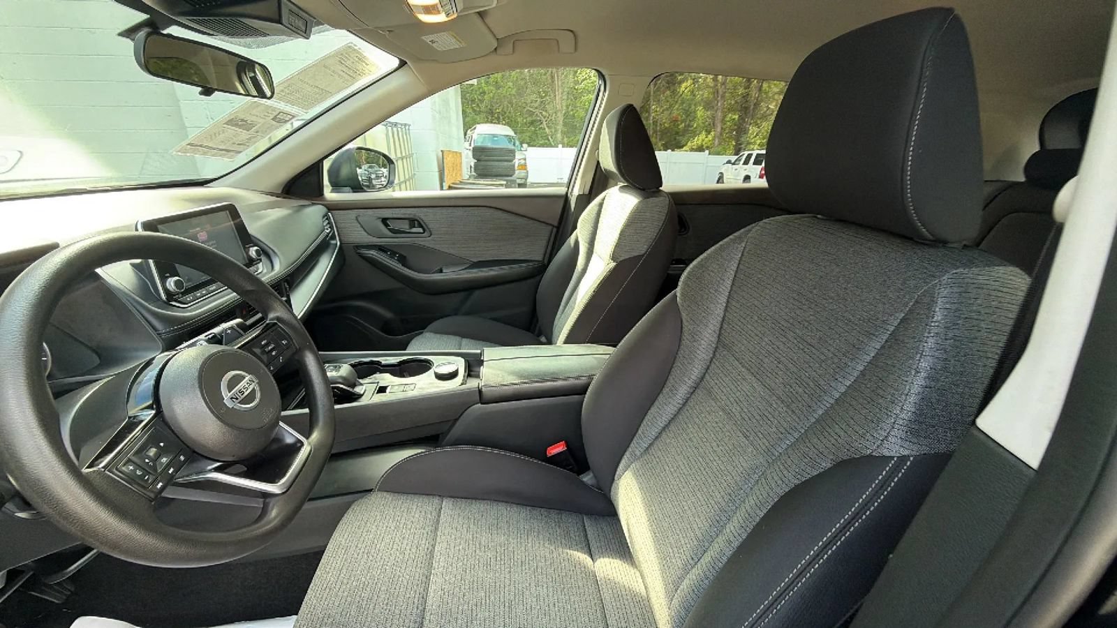 Used 2021 Nissan Rogue S AWD/4WD image 48