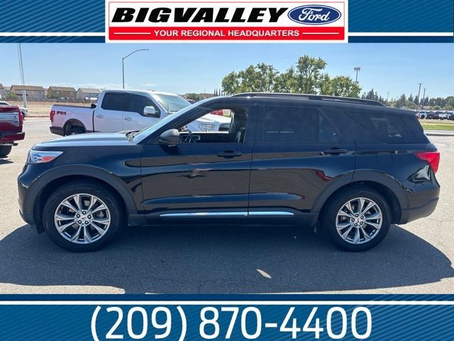 Certified 2023 Ford Explorer XLT w/ Equipment Group 202A RWD image 1