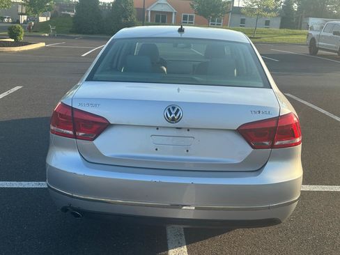 Used 2014 Volkswagen Passat 1.8T SEL Premium FWD image 6