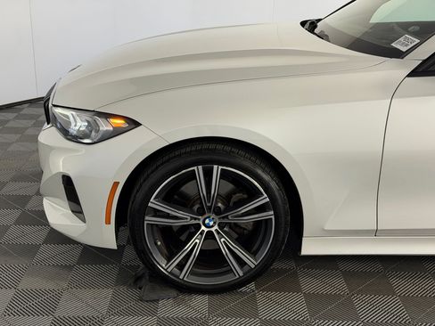 Used 2023 BMW 330i Sedan w/ Premium Package image 11