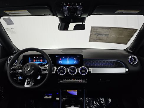 New 2026 Mercedes-Benz GLB 35 AMG 4MATIC image 31